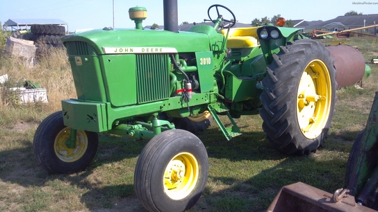 John Deere 3010 7898