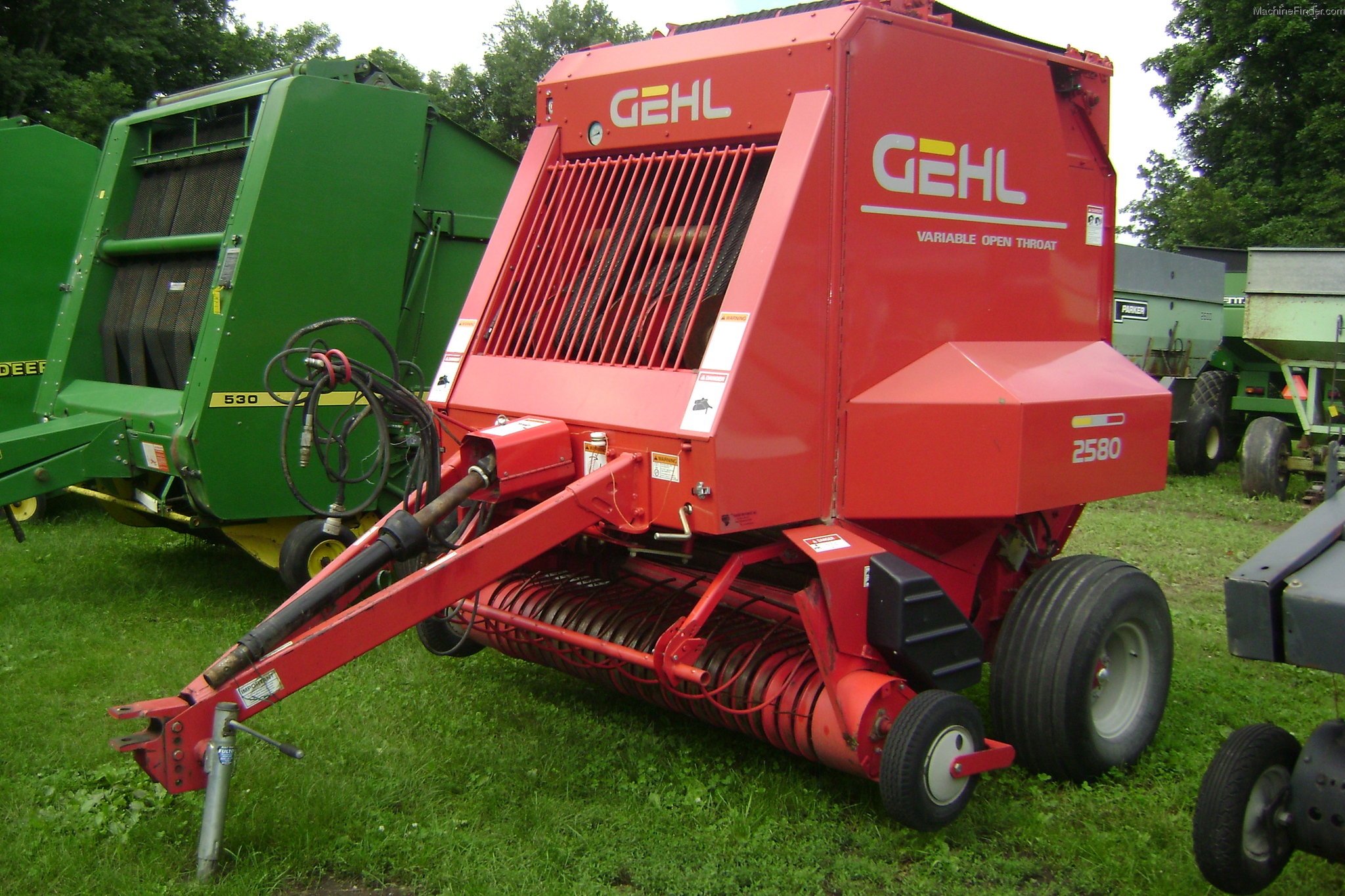 2005 Gehl 2580 Hay Equipment - Round Balers - John Deere MachineFinder