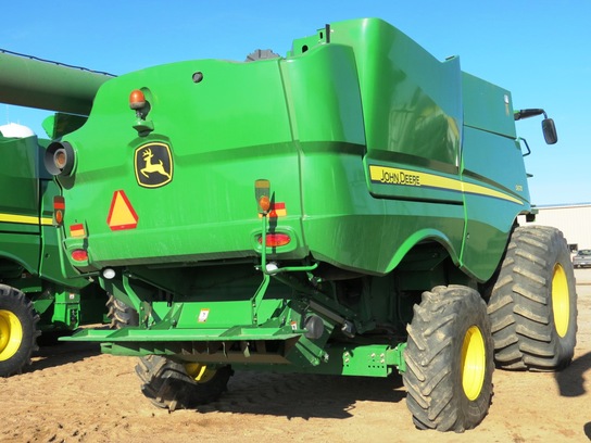 2014 John Deere S670