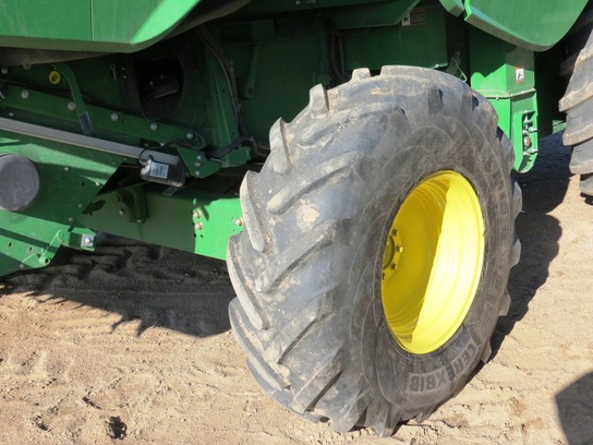 2014 John Deere S670