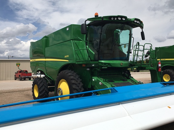 2013 John Deere S670