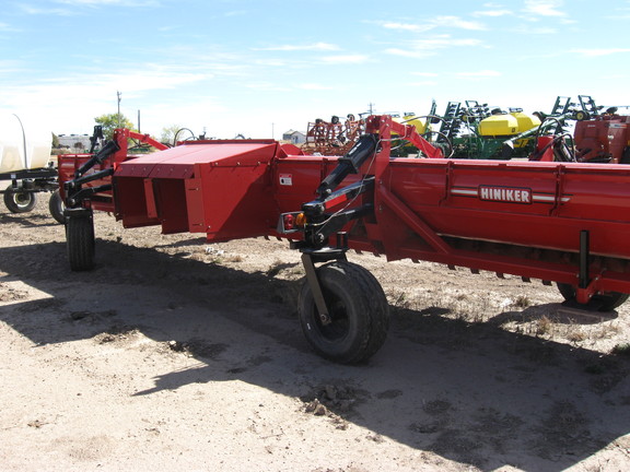 2015 Hiniker 5630