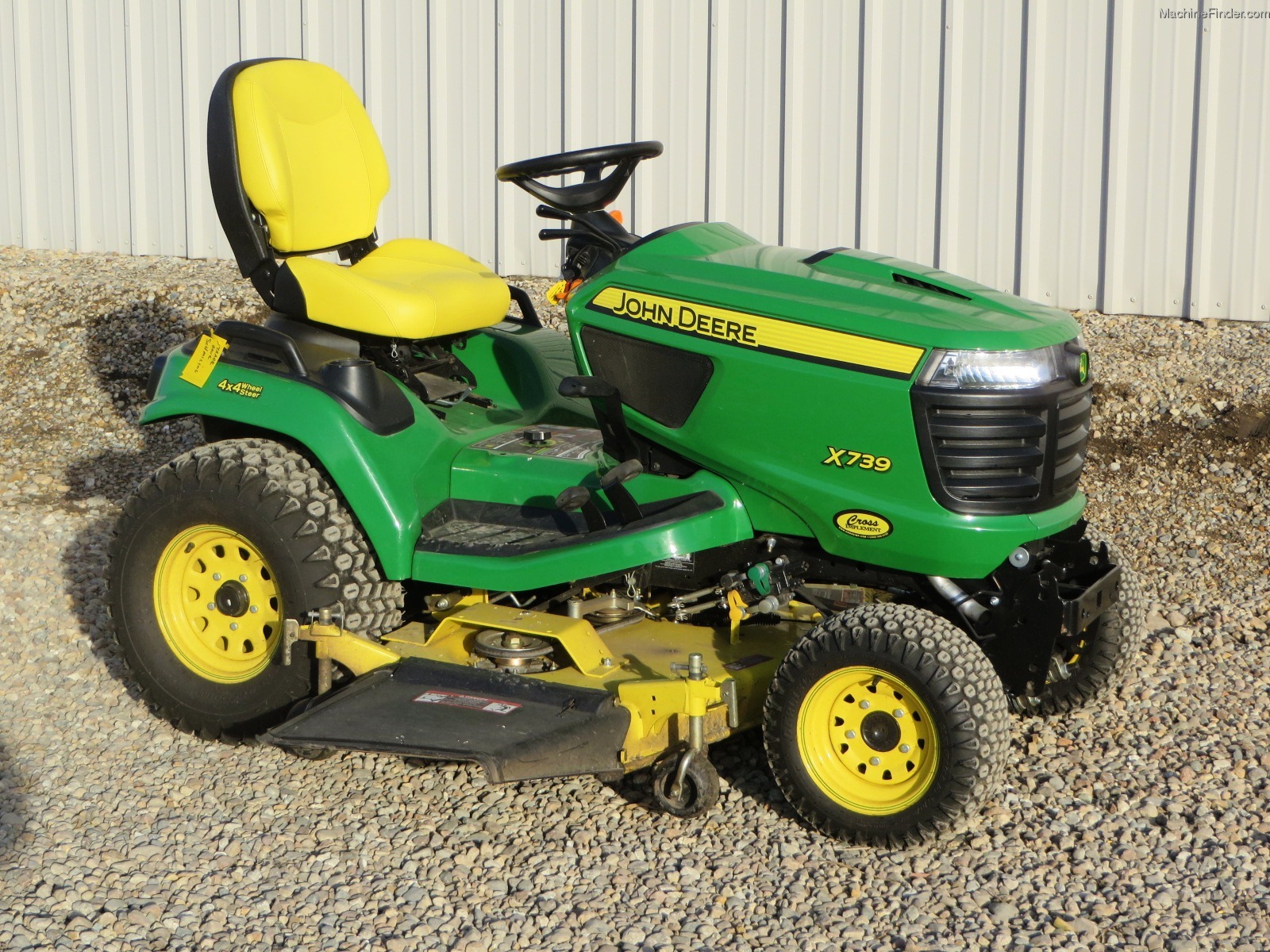 2014 John Deere X739 Lawn & Garden And Commercial Mowing - John Deere 