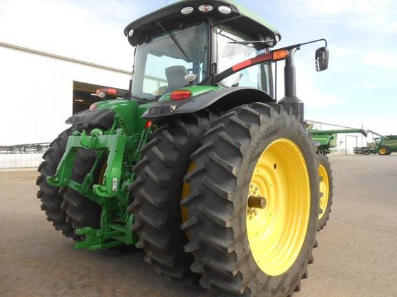 2015 John Deere 7270R