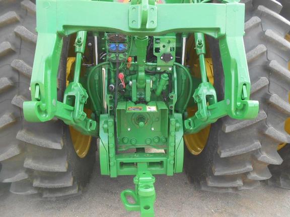 2015 John Deere 7270R