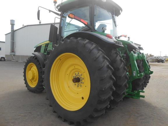 2015 John Deere 7270R