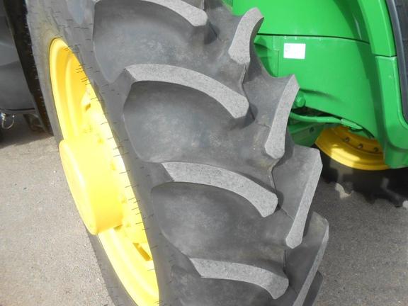 2015 John Deere 7270R