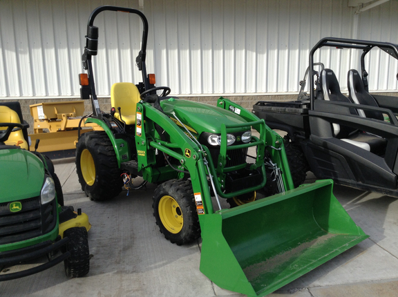 2015 John Deere 2025R