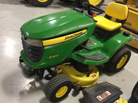 2009 John Deere X304