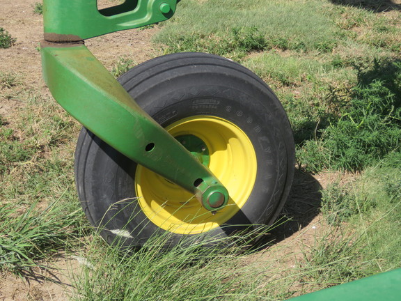 2010 John Deere 2410