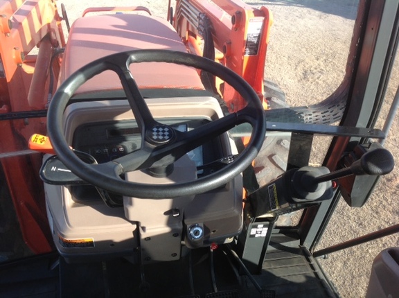 2006 Kubota M125X