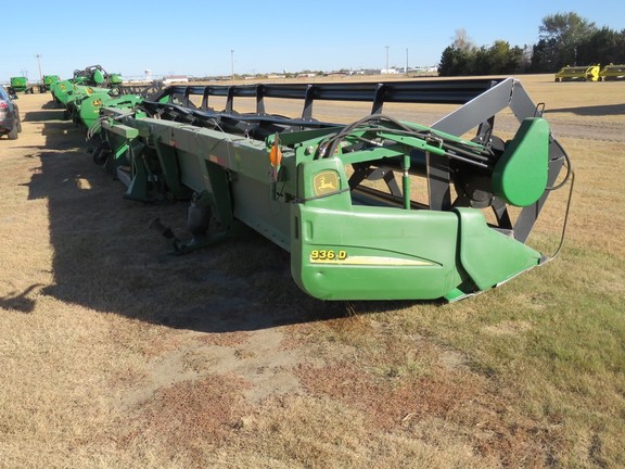 2005 John Deere 936D