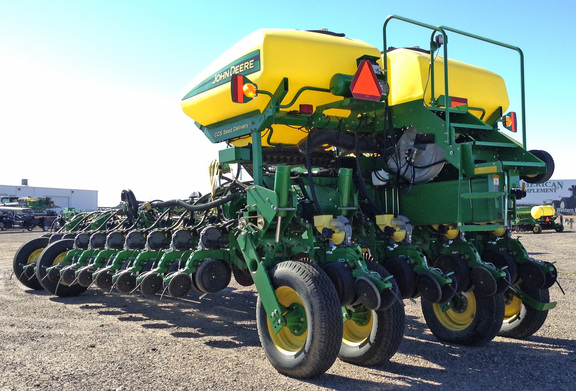 2012 John Deere 1770NT