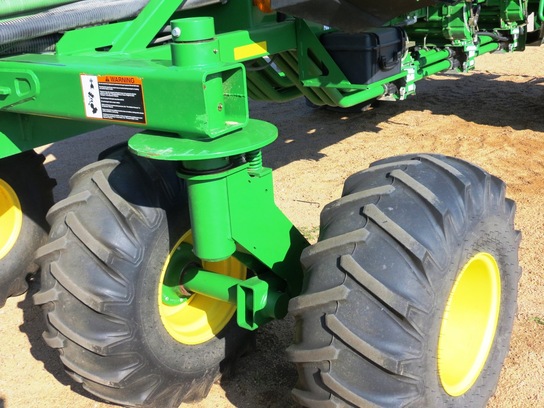 2013 John Deere 1895