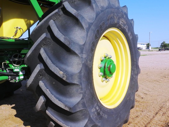 2013 John Deere 1895