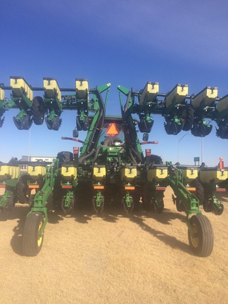 2013 John Deere 1720