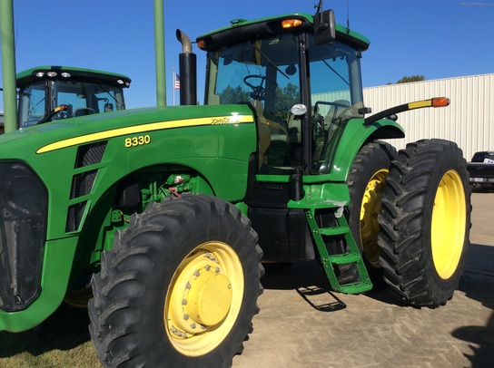 2007 John Deere 8330 Tractors Row Crop 100hp John Deere