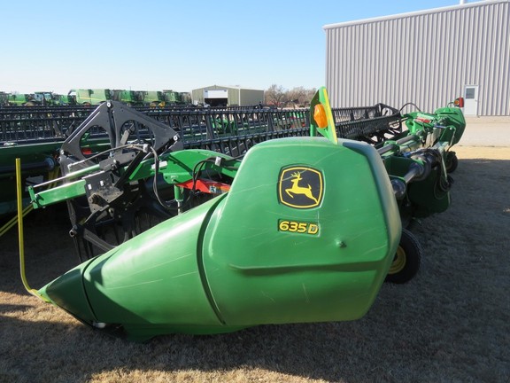 2016 John Deere 635D