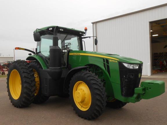 2015 John Deere 8245R