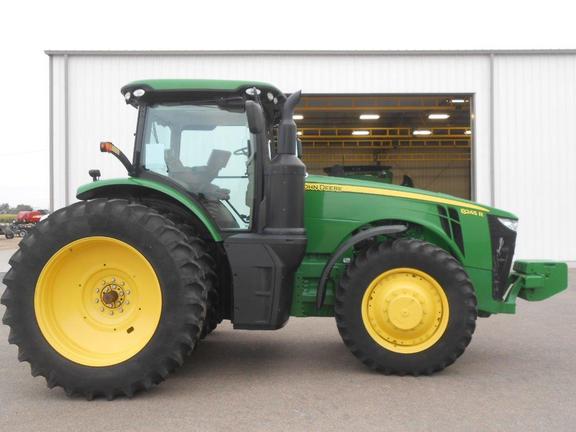 2015 John Deere 8245R