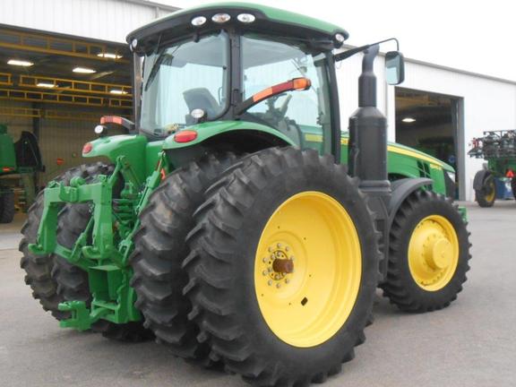 2015 John Deere 8245R