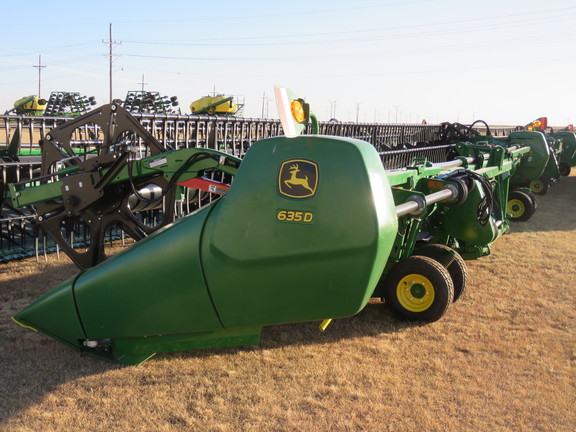 2016 John Deere 635D