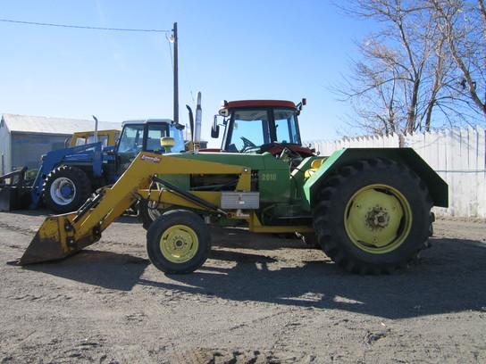 1965 John Deere 2010 Tractors - Utility (40-100hp) - John Deere