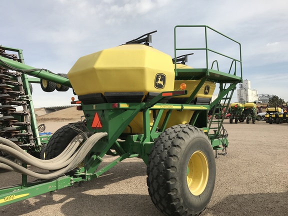 2005 John Deere 1890