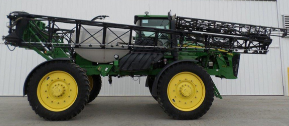 2011 John Deere 4930