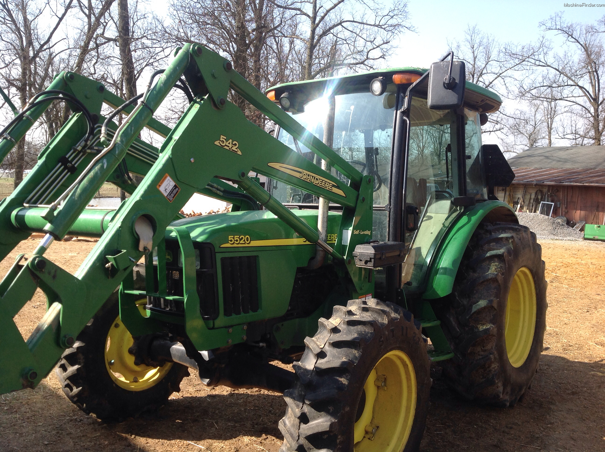 2004 John Deere 5520 Tractors Utility 40 100hp John Deere