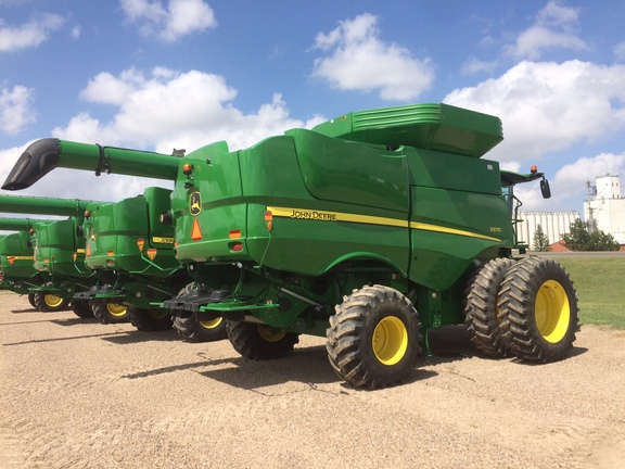 2013 John Deere S670