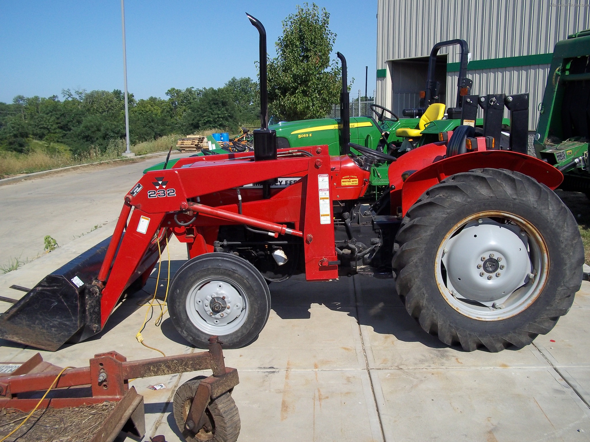 2001 Massey Ferguson 231s Tractors Utility 40 100hp John Deere Machinefinder 0467