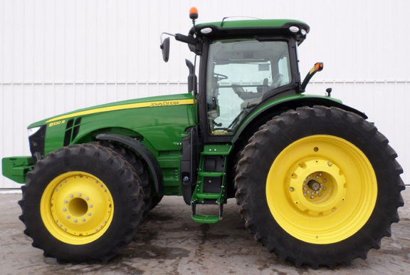 2016 John Deere 8320R