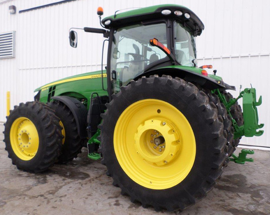 2016 John Deere 8320R