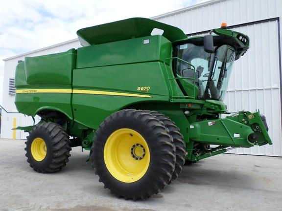 2013 John Deere S670