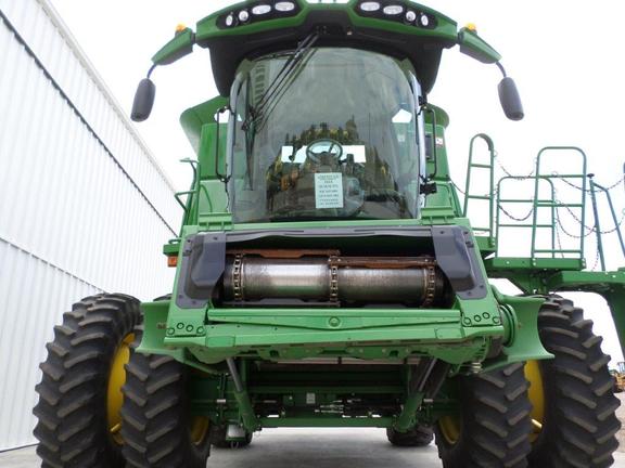 2013 John Deere S670