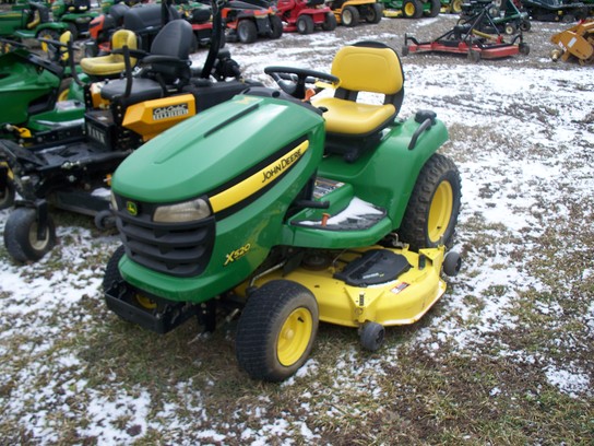 John Deere X520 Lawn & Garden And Commercial Mowing - John Deere 