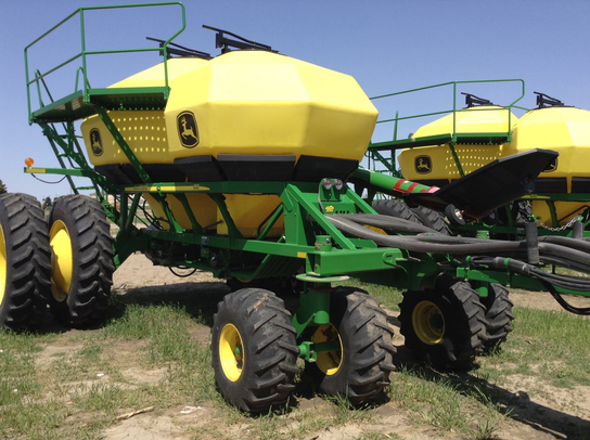 2011 John Deere 1890