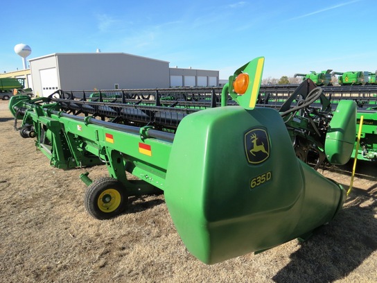 2014 John Deere 635D