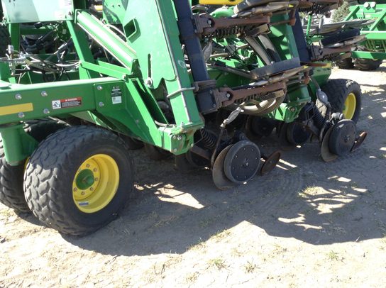 2010 John Deere 1890