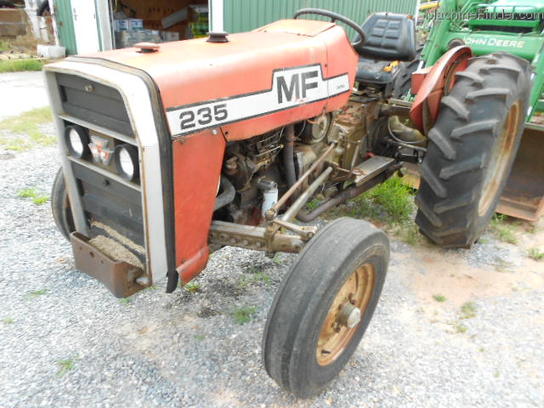1975 Massey Ferguson 235 Tractors Utility 40 100hp John Deere Machinefinder 6674