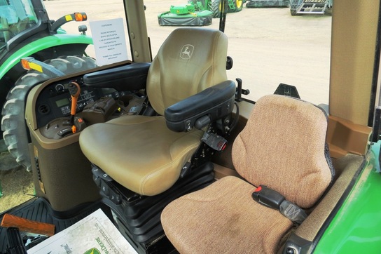 2011 John Deere 7930