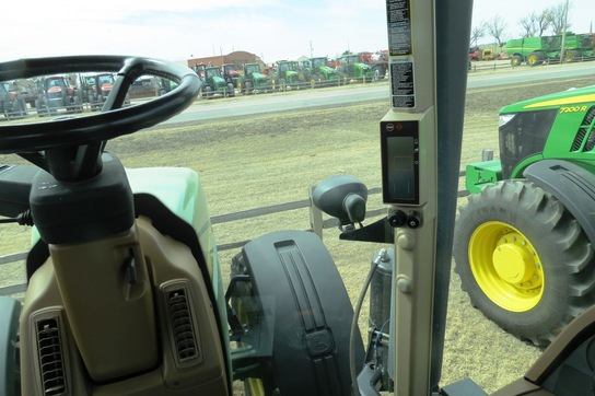 2011 John Deere 7930