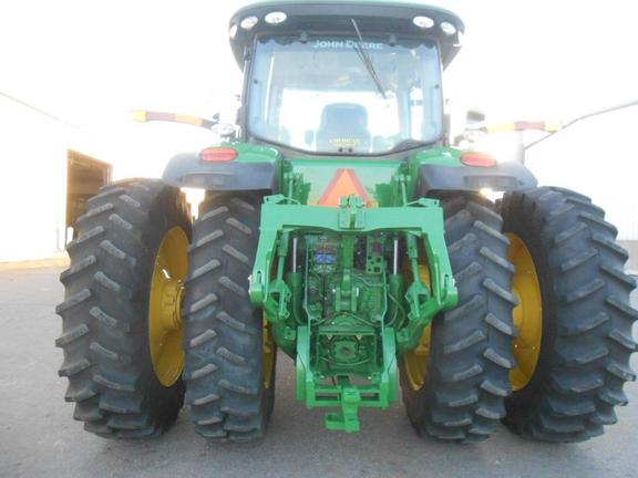 2013 John Deere 8235R