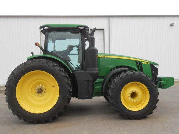 2015 John Deere 8295R