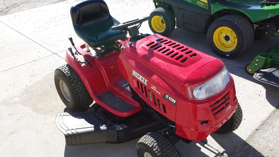 2014 Other Huskee Lt4200 Lawn And Garden And Commercial Mowing John