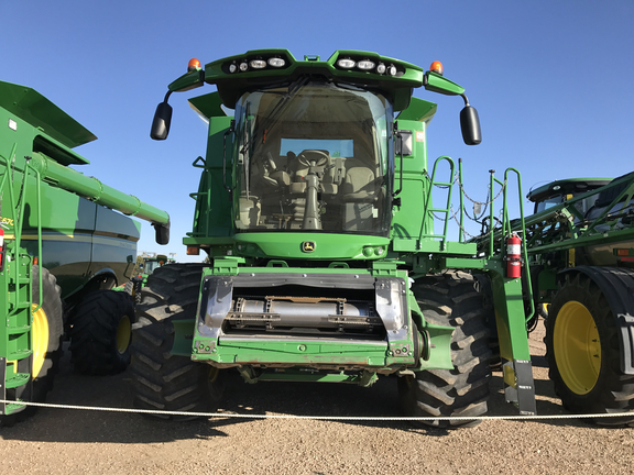 2015 John Deere S670