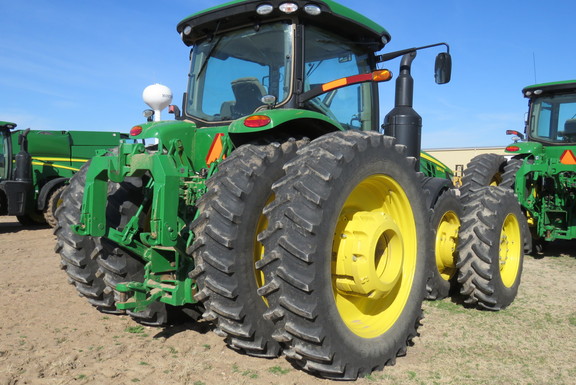 2015 John Deere 8370R