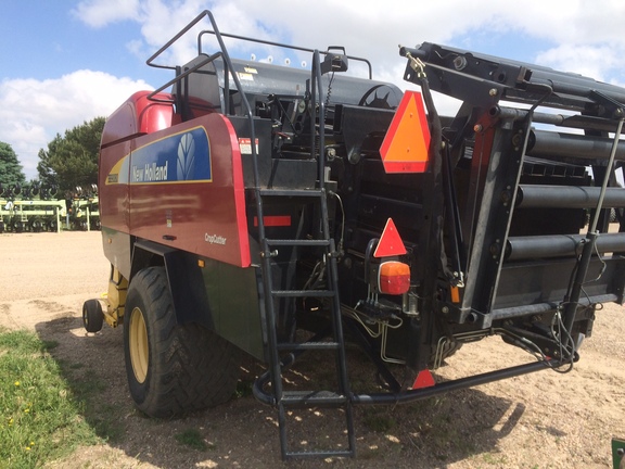 2010 New Holland BB9080