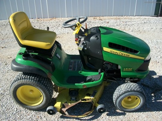 2007 John Deere La130 Lawn & Garden And Commercial Mowing - John Deere 